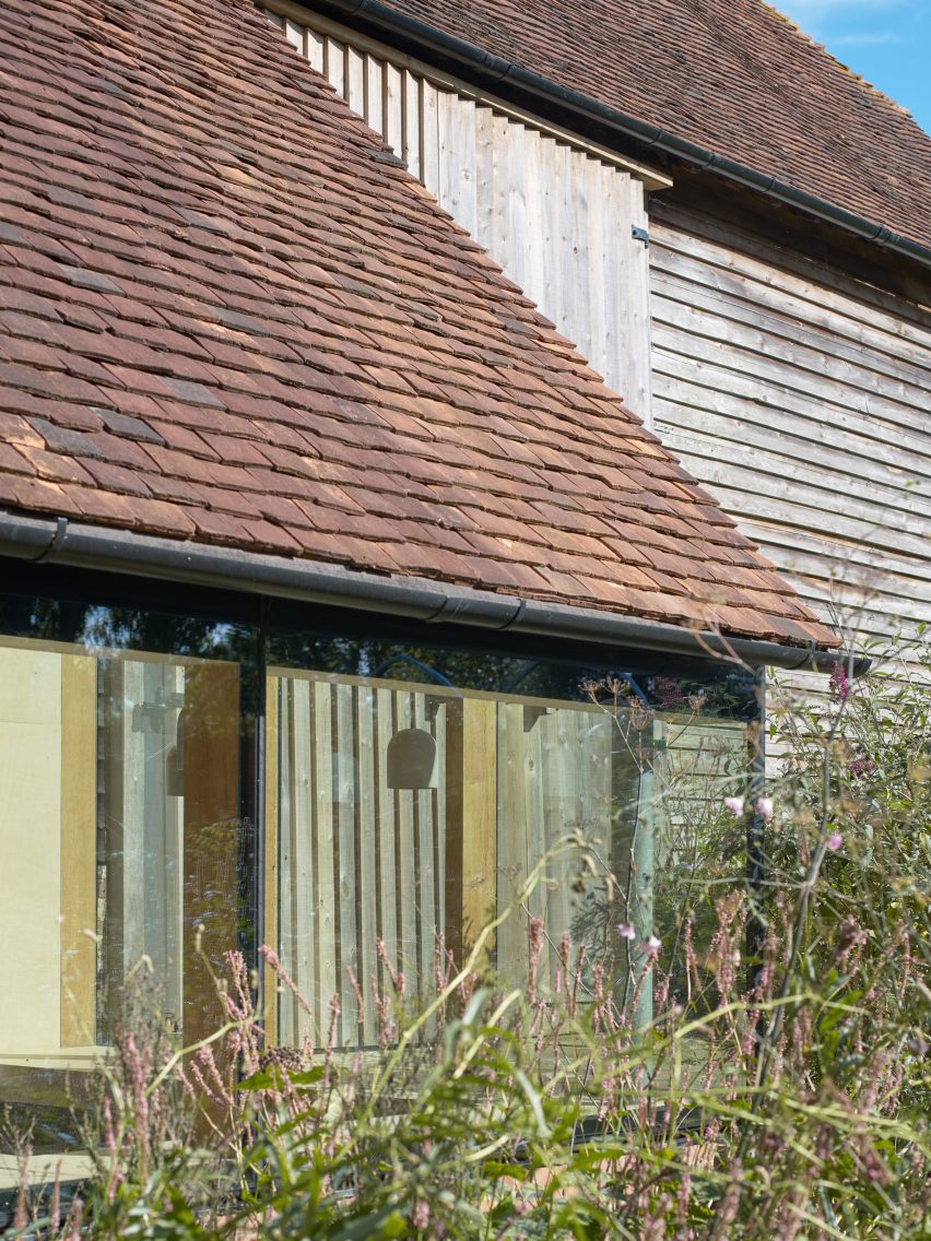 Underwing Workshop by Ashton Porter Architects