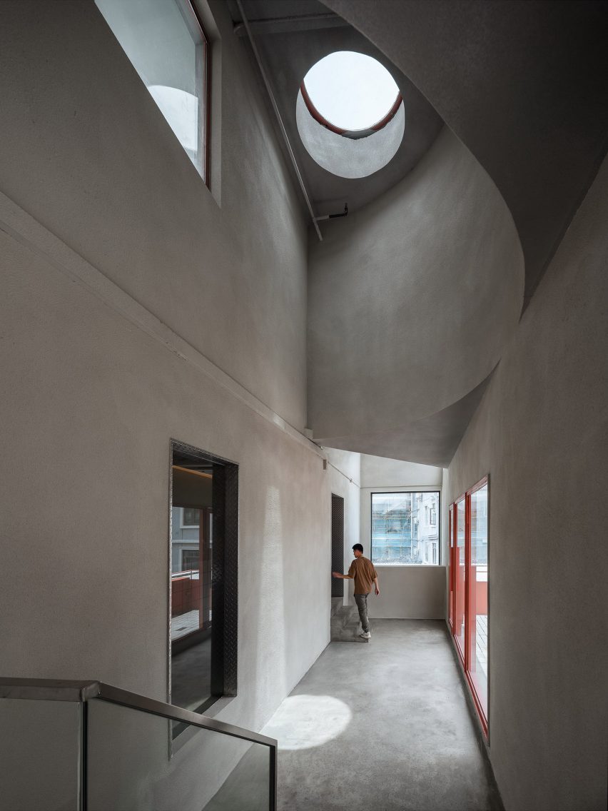Nantou Hybrid Building by Urbanus