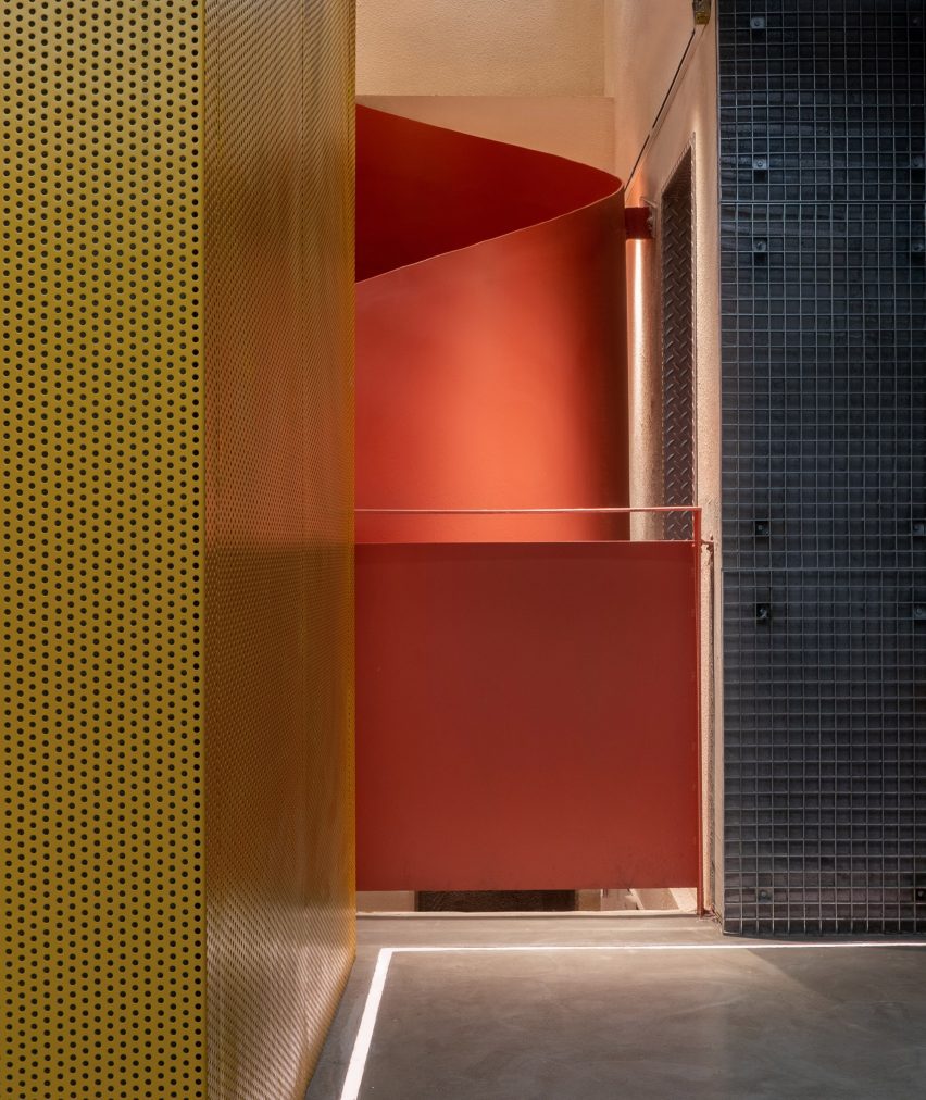 Nantou Hybrid Building by Urbanus