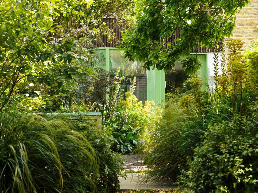 Verdant House in London by CAN