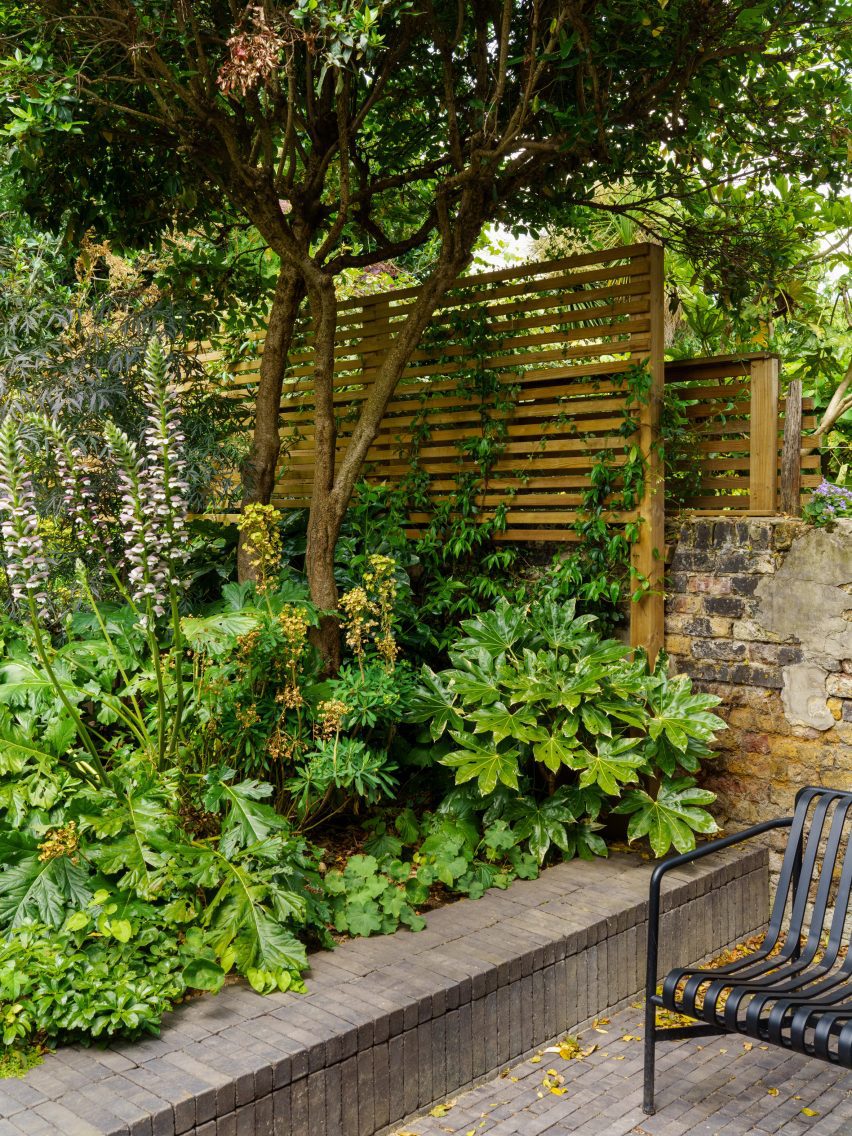 Verdant House in London by CAN