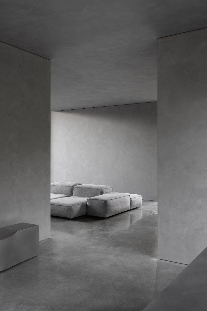 Grey House by Adam Kane Architects