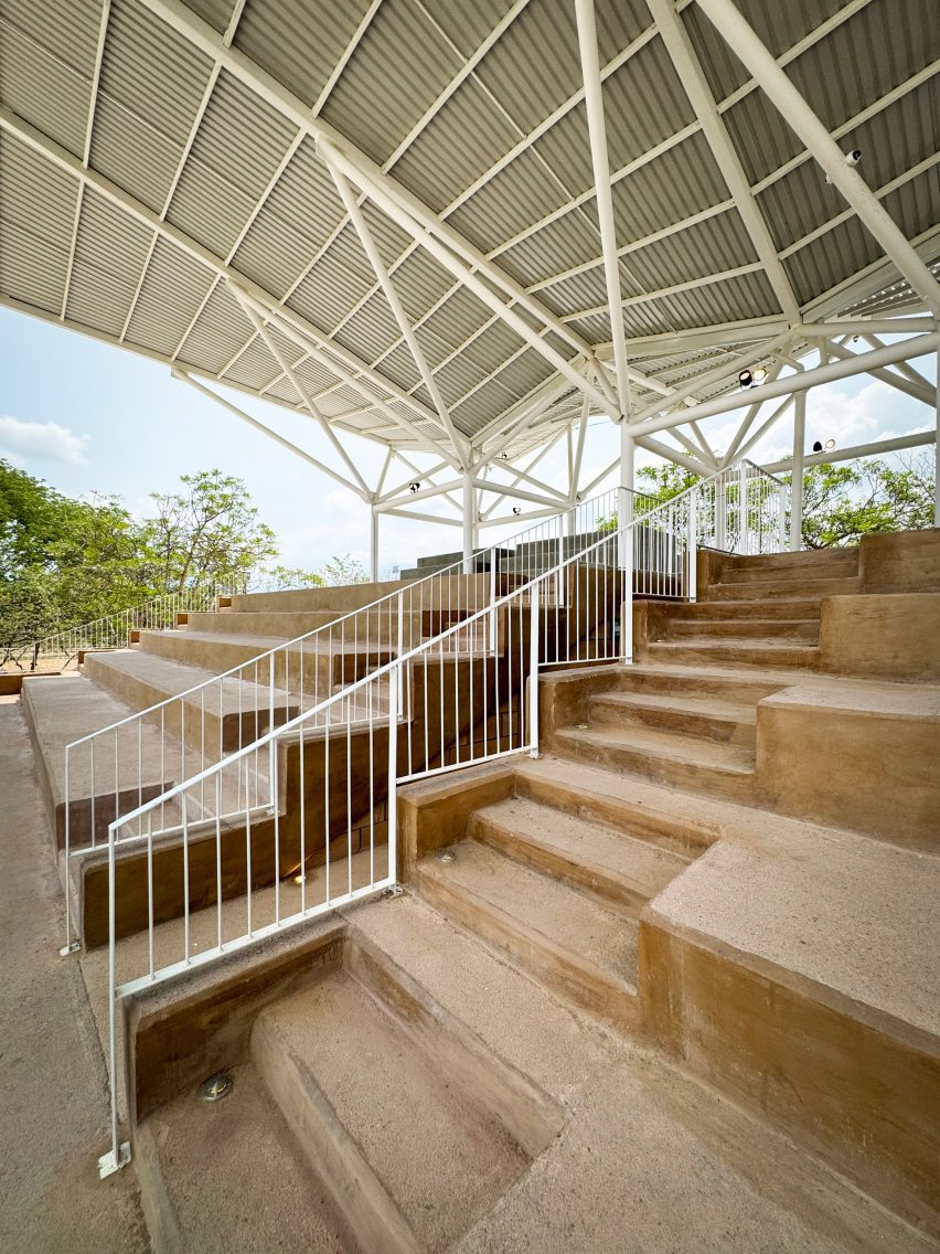 Mexican Grandstand by Aidia Studio