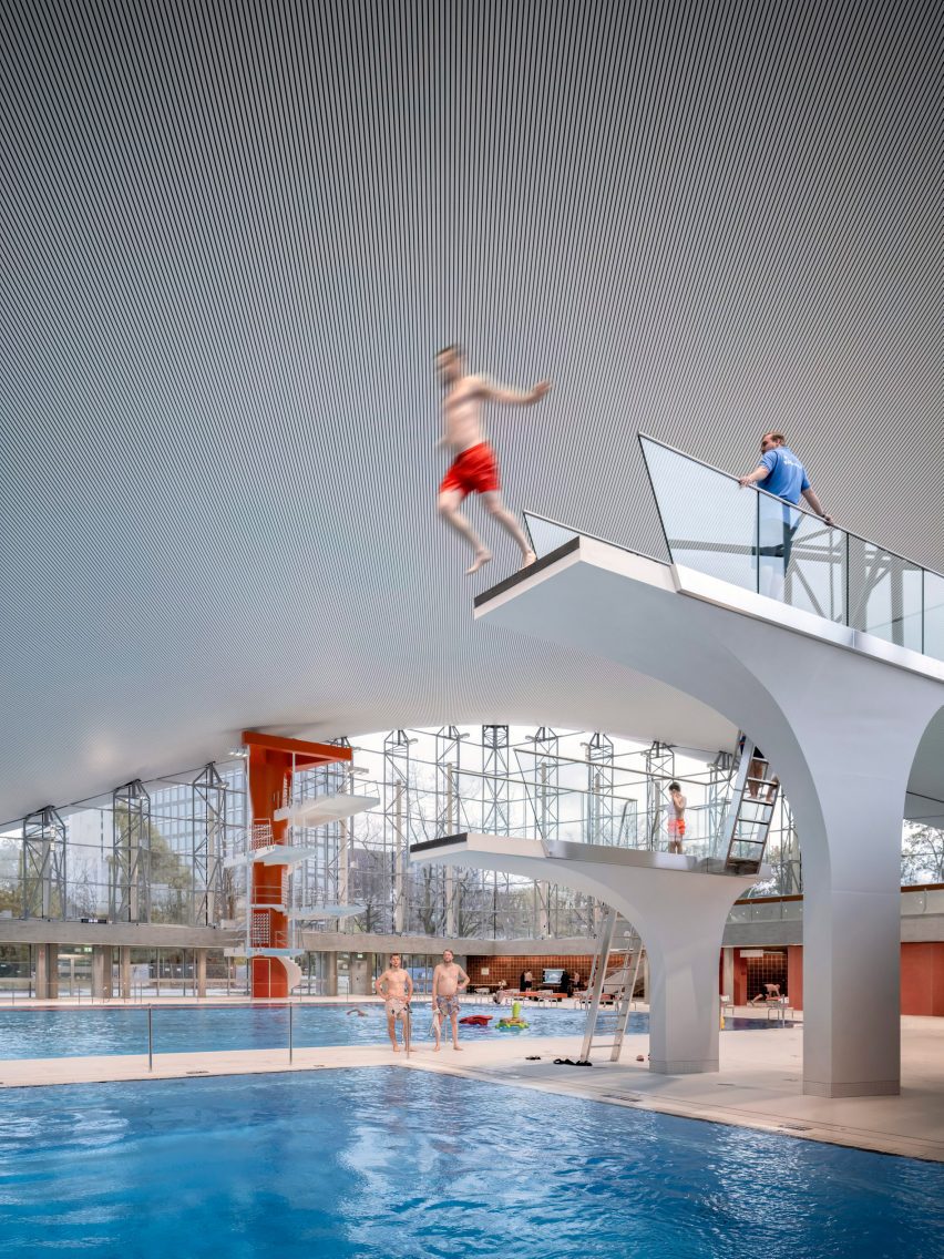 Alsterschwimmhalle by GMP Architekten