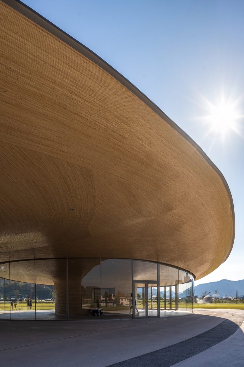 Bamboo Gate community facility by Kengo Kuma and Associates
