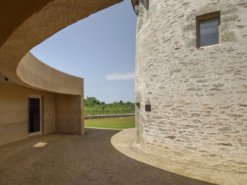 Wine Storehouse by Carmen Maurice Architecture