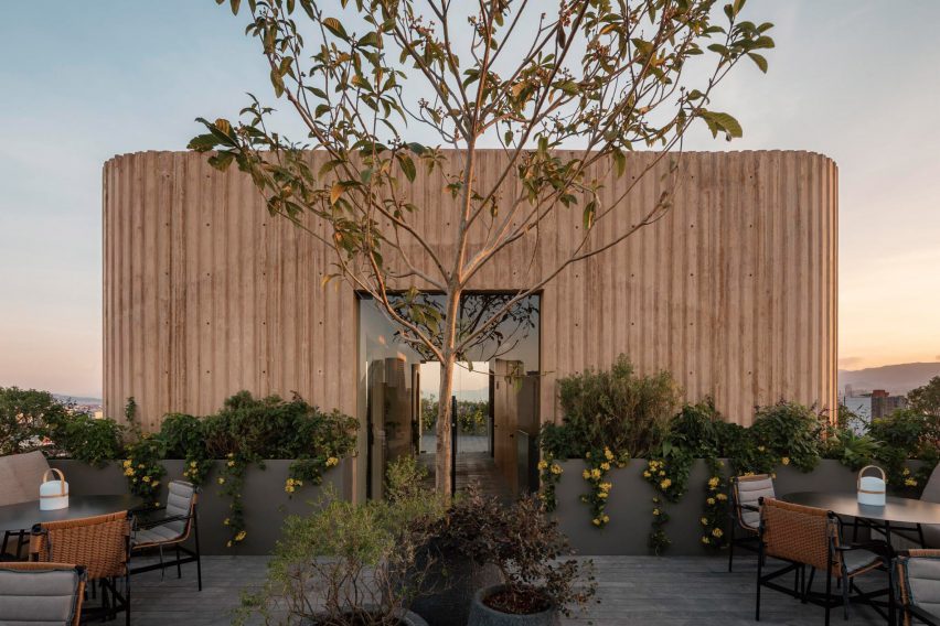 Tonalá 15 by CRB Arquitectos