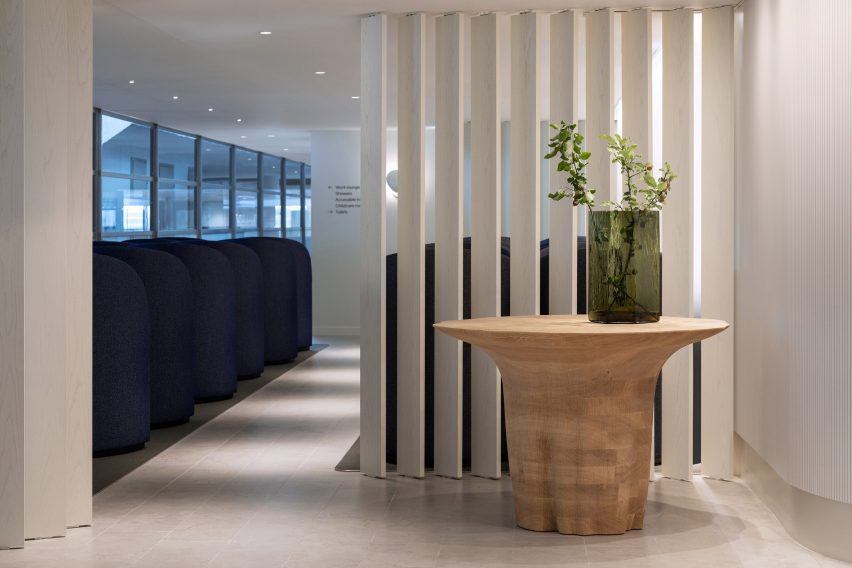 Finnair lounge at Helsinki Airport by Joanna Laajisto