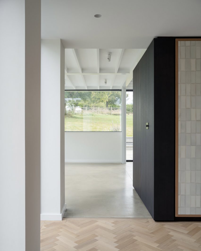 Flint Farm extension by Will Gamble Architects