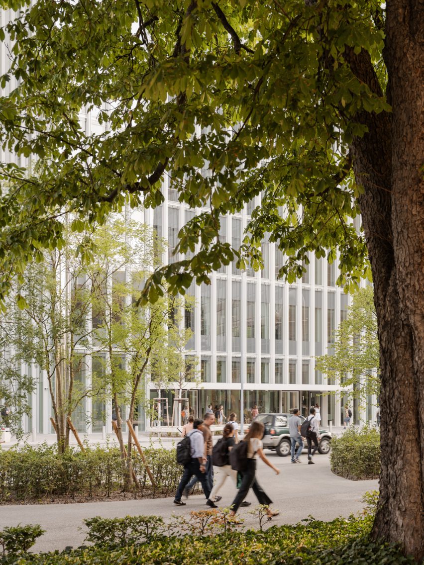 Pharma Research and Early Development Centre by Herzog & de Meuron