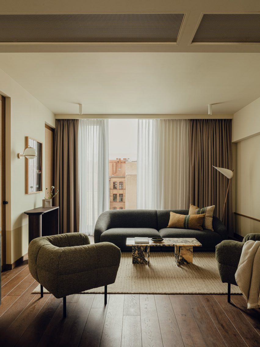 PURO Hotel by Holloway Li