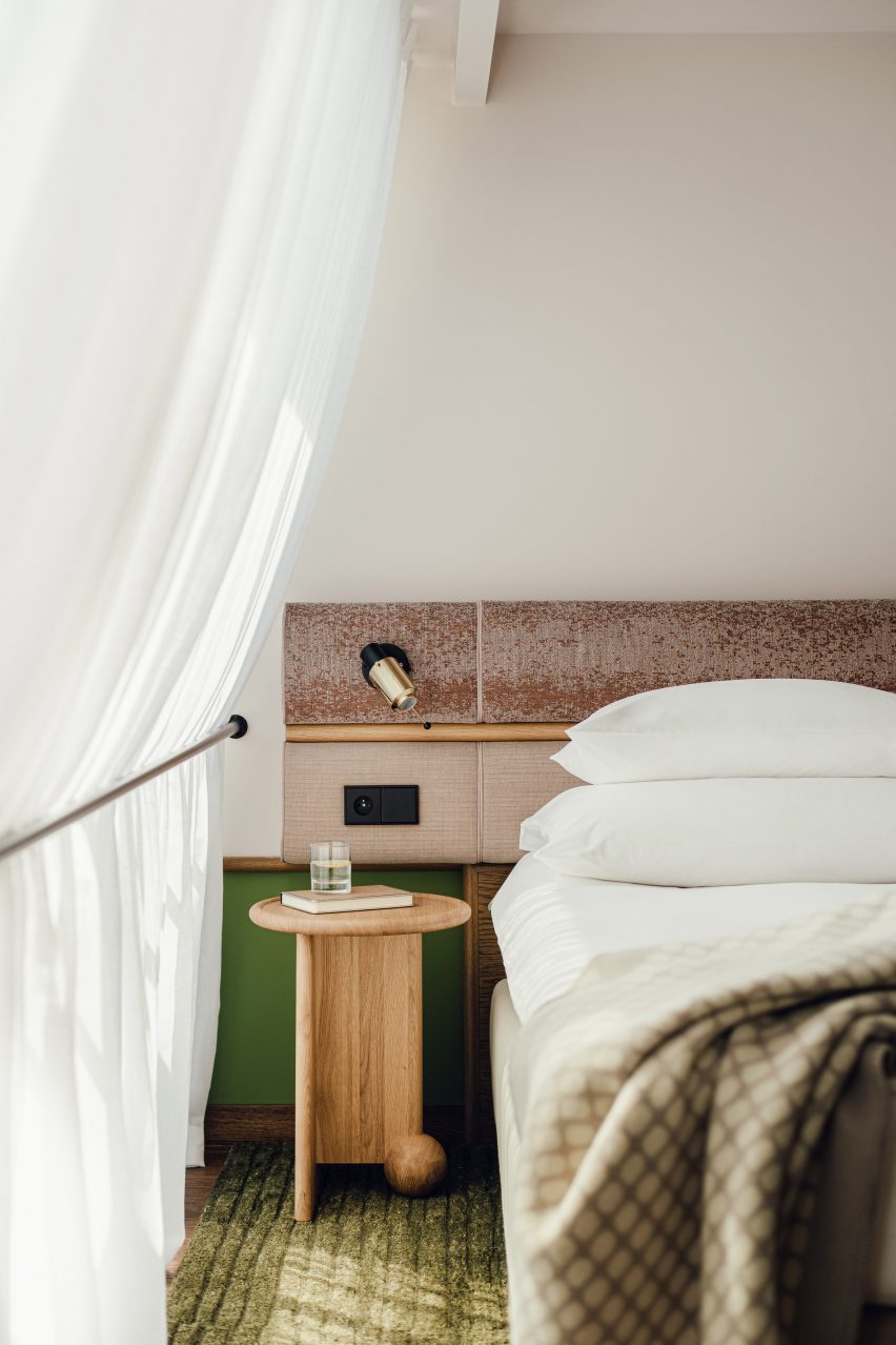 PURO Hotel by Holloway Li