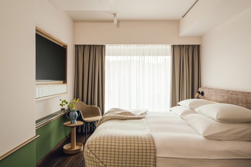 PURO Hotel by Holloway Li