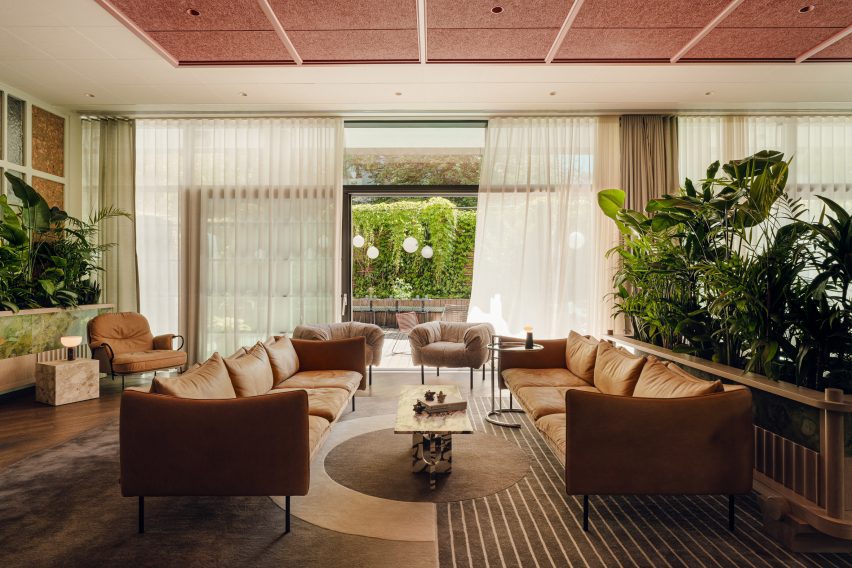 PURO Hotel by Holloway Li