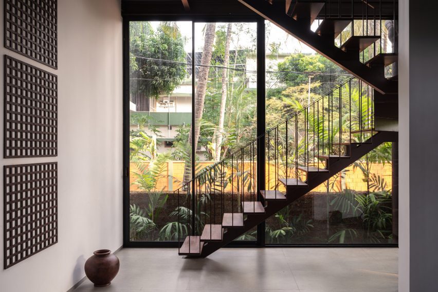 House XO in Kerala by 3dor Concepts