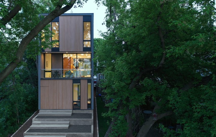 Curtain House by Johnsen Schmaling Architects