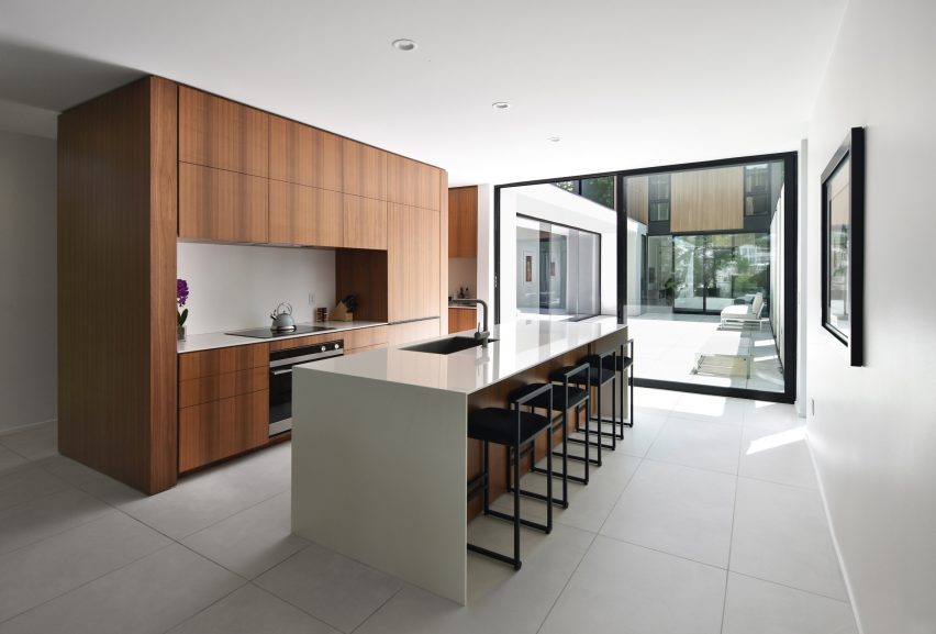 Curtain House by Johnsen Schmaling Architects