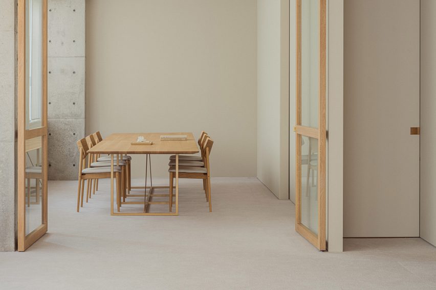 Mariha Salon by Keiji Ashizawa Design