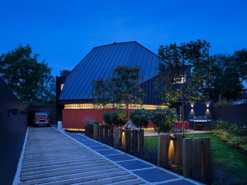 Station Lodge by Lacey & Salkytov