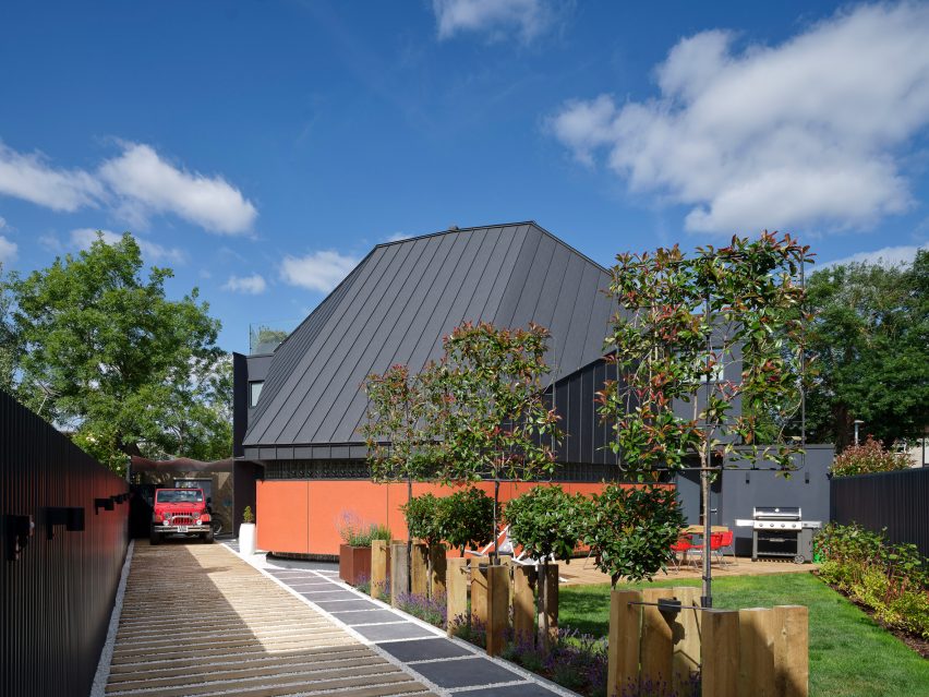 Station Lodge by Lacey & Salkytov