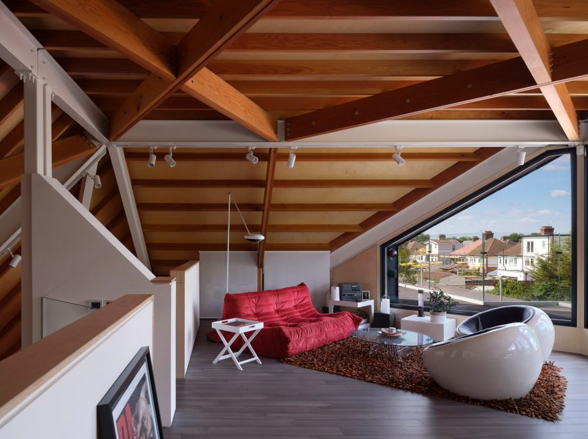 Station Lodge by Lacey & Salkytov