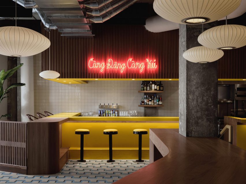 Le Red Tiger Montreal restaurant design