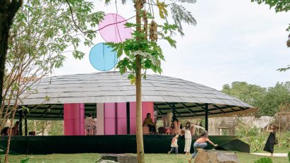 MAD Architects unveils "flying saucer-shaped" hut