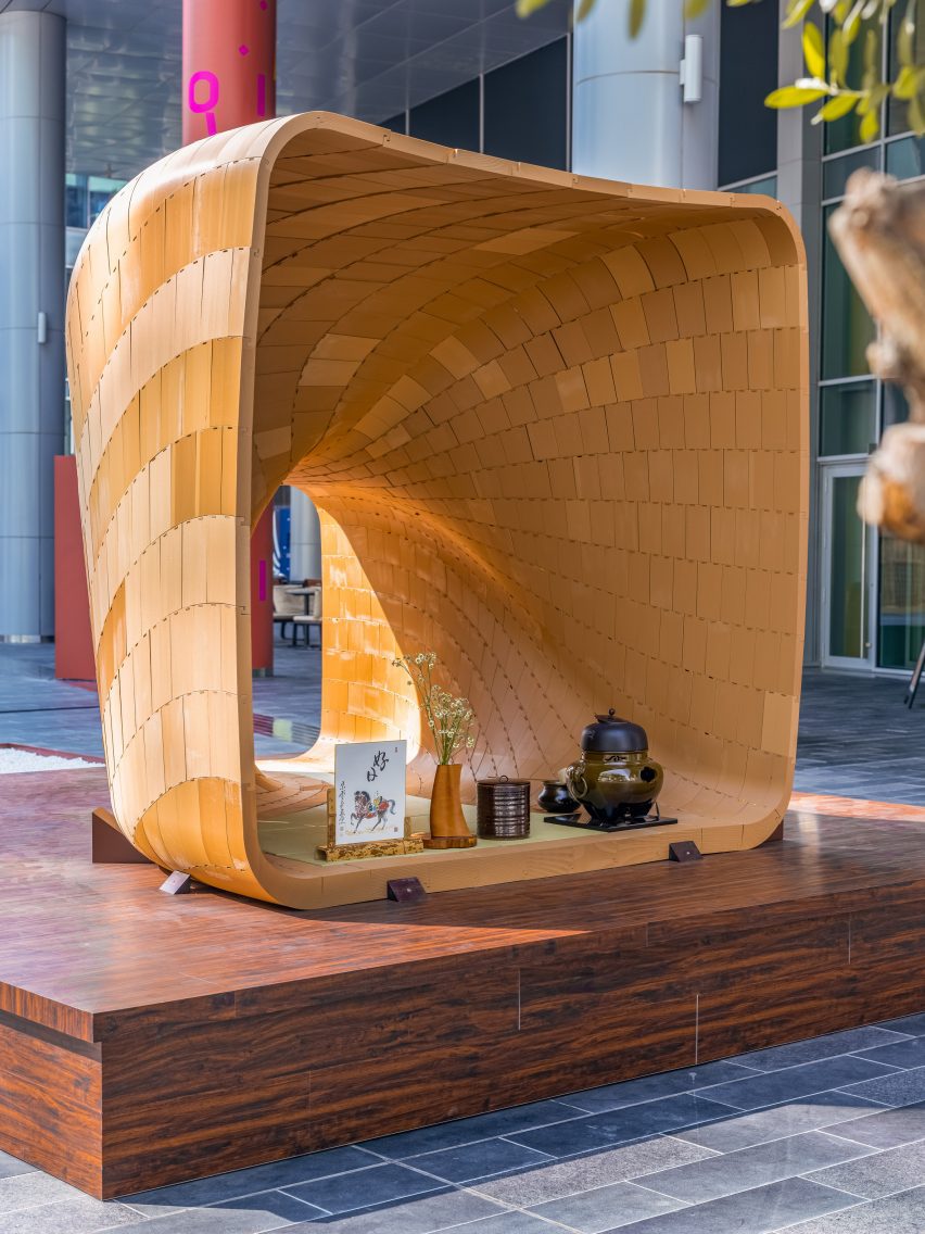 The Warp by Mitsubishi Jisho Design