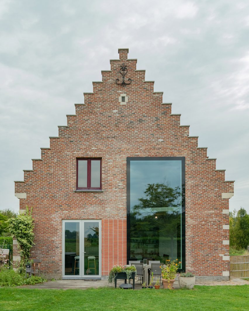 Lamat House by Objekt Architecten