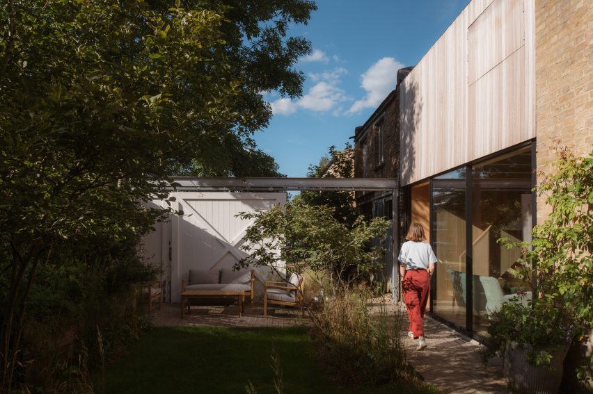 Coach House by Open Practice Architecture and Kinder Design