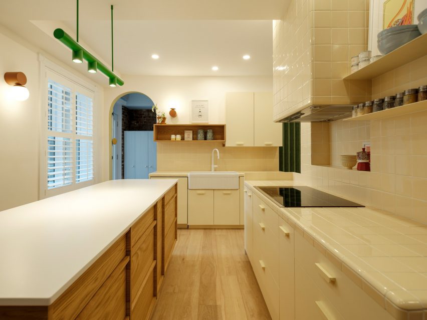 Maison Perron by Perron