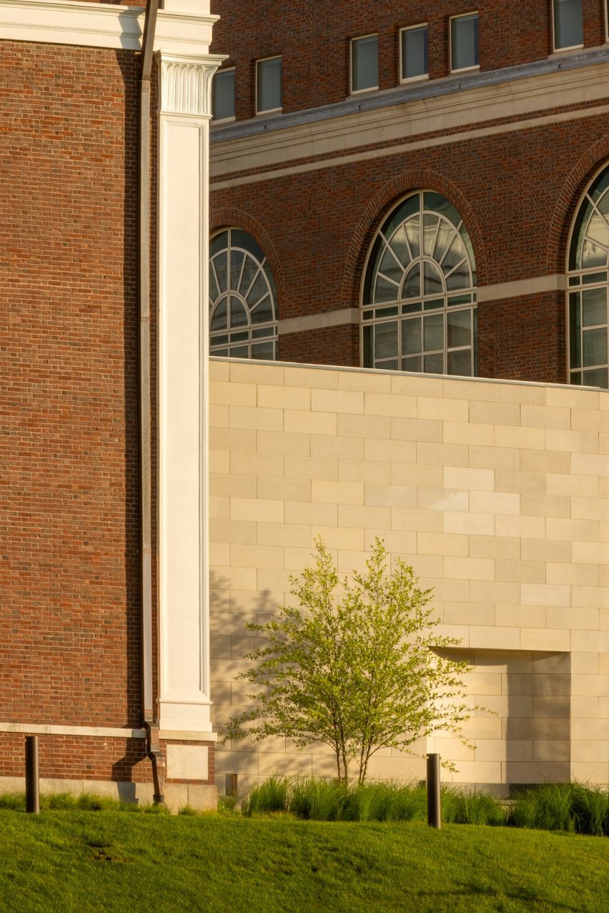 Wesleyan University Art Gallery by Peterson Rich Office