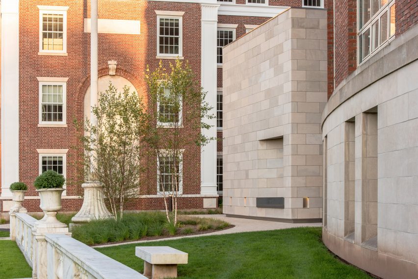 Wesleyan University Art Gallery by Peterson Rich Office