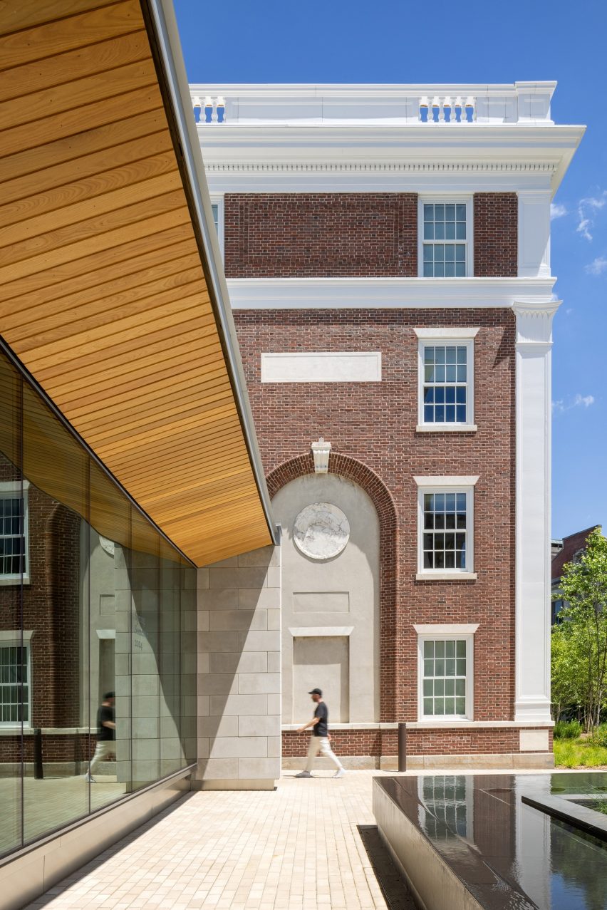 Wesleyan University Art Gallery by Peterson Rich Office
