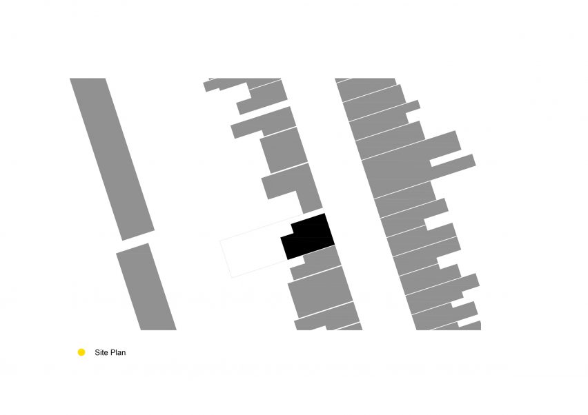 Site plan of Arch House by Polysmiths