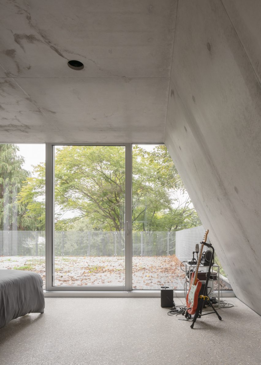 Reciprocal House by Gianni Botsford Architects