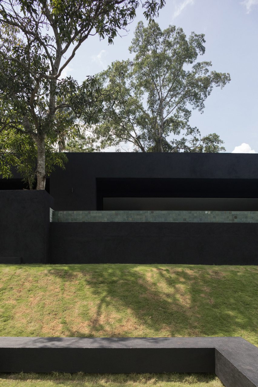 Jahten House by Senyum Design