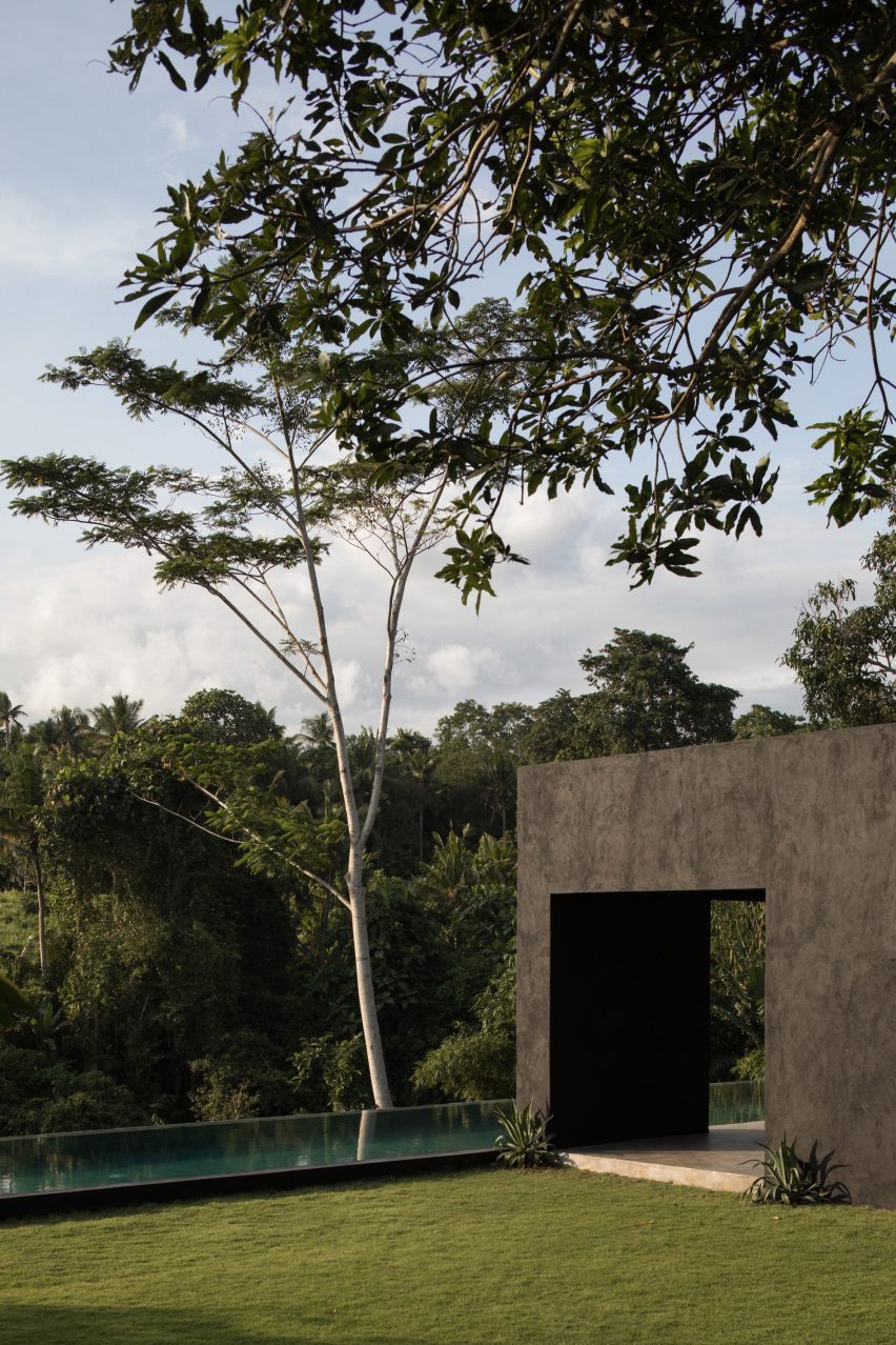 Jahten House by Senyum Design
