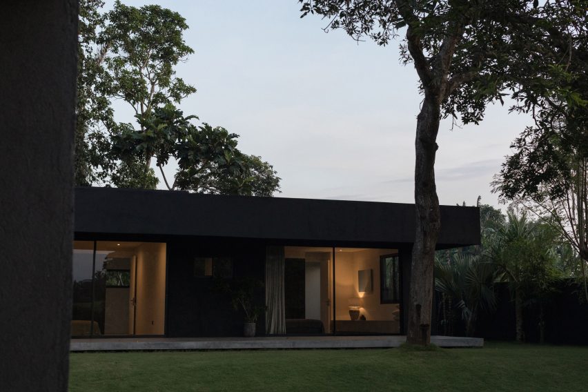Jahten House by Senyum Design
