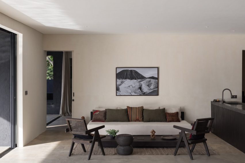 Jahten House by Senyum Design