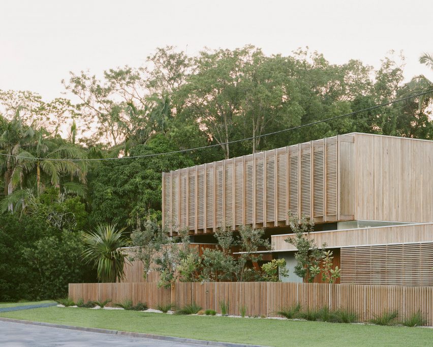 Bangalow Road House by Son Studio
