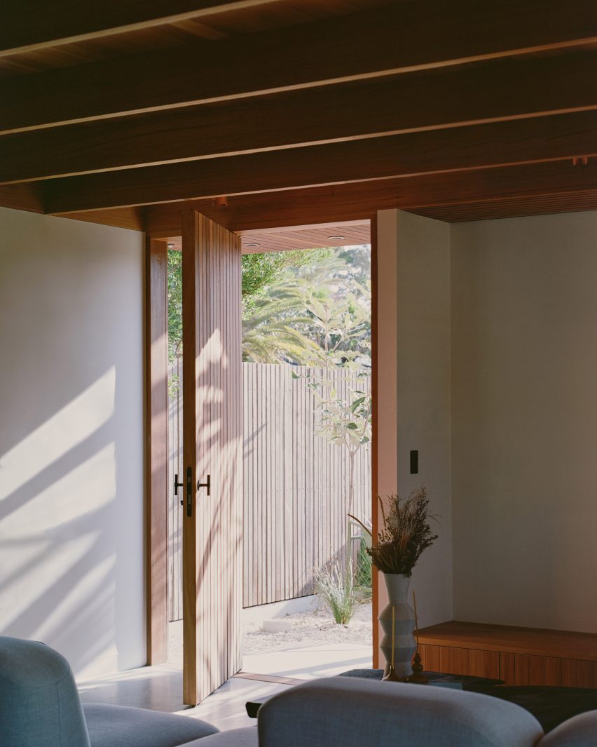 Bangalow Road House by Son Studio