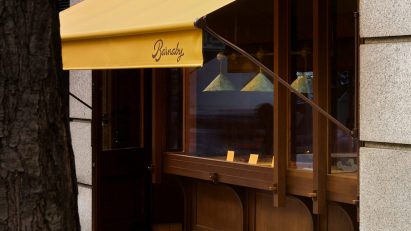 Exterior of Barnaby Covent Garden shop by Morrisstudio and Built Works