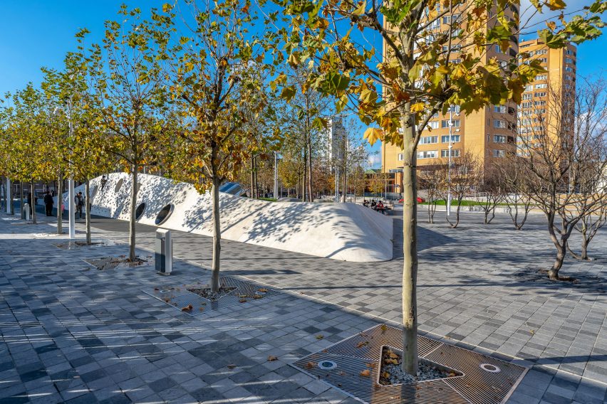 Uspenska Square by Dmytro Volyk and Ksenia Donetska