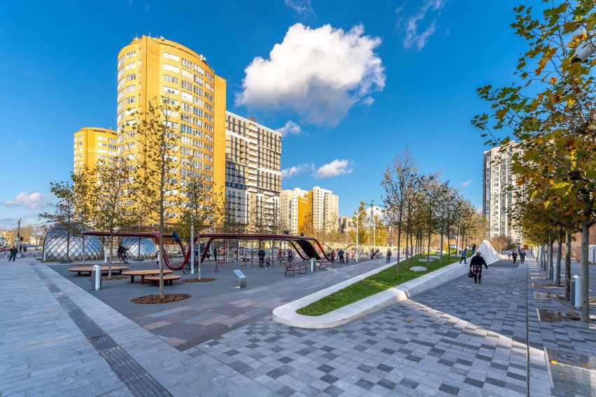 Uspenska Square by Dmytro Volyk and Ksenia Donetska