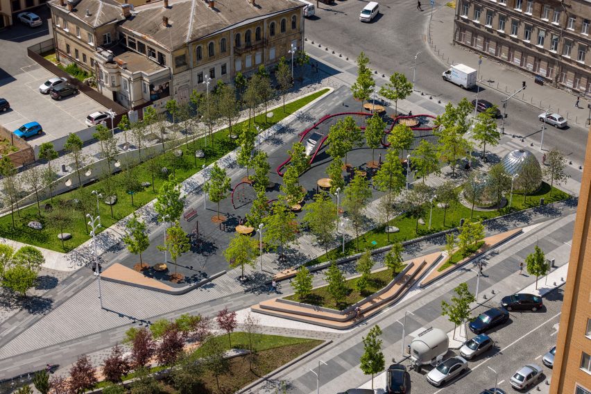 Uspenska Square by Dmytro Volyk and Ksenia Donetska