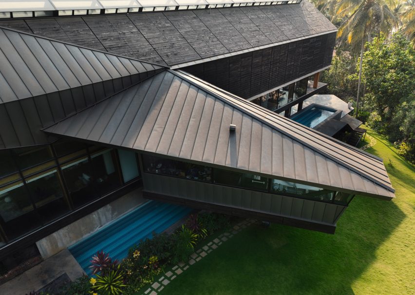 India’s “first” mass timber residence by Architecture Discipline