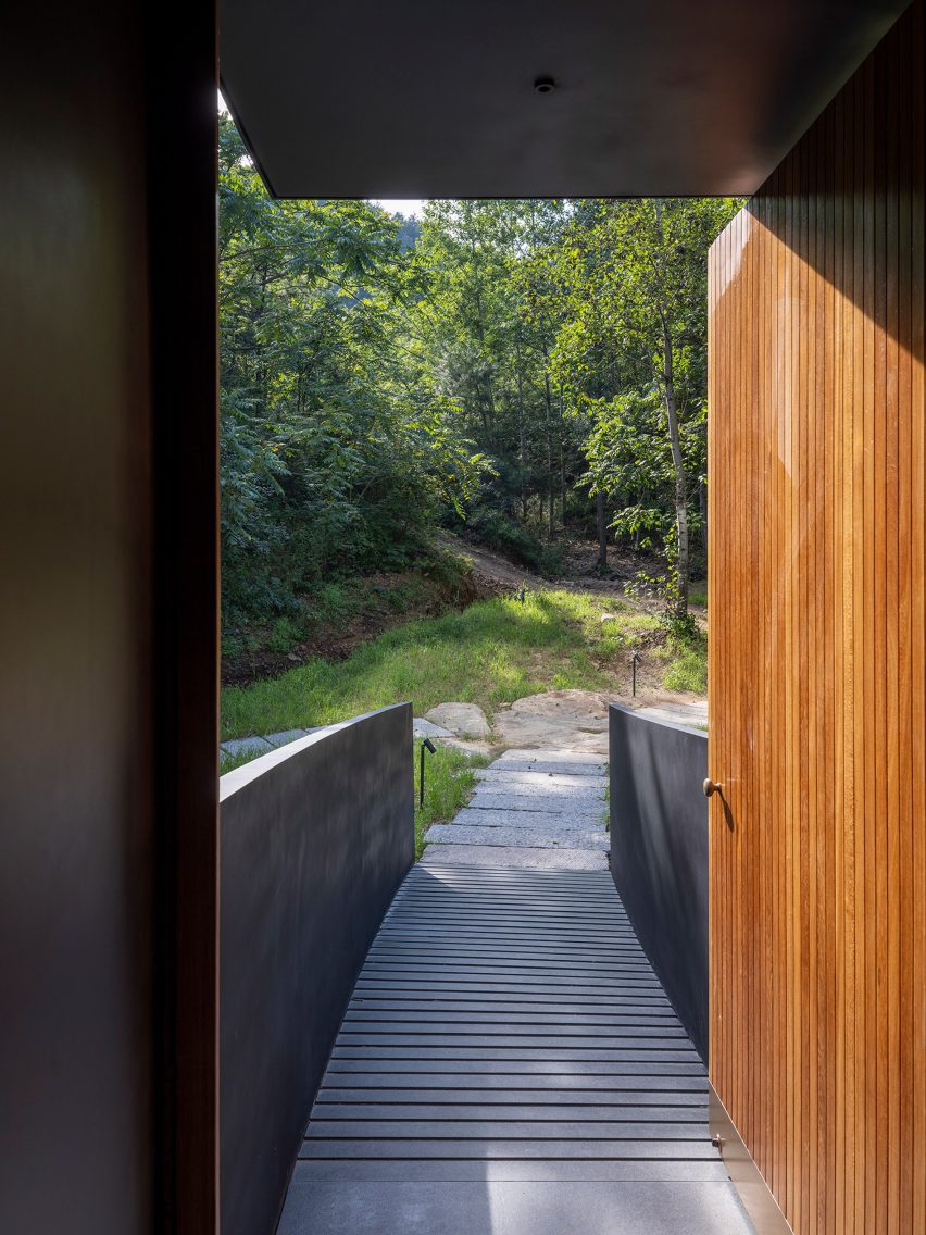 Wulingshan Eye Stone Spring by Vector Architects