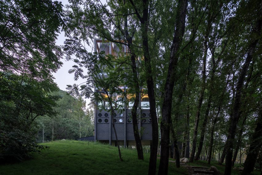 Wulingshan Eye Stone Spring by Vector Architects