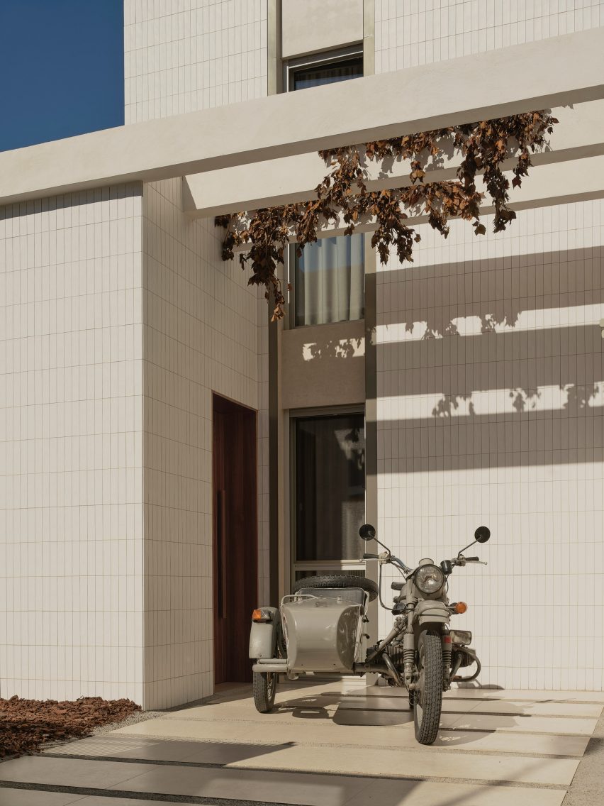 Casa Gesso by Viruta Lab